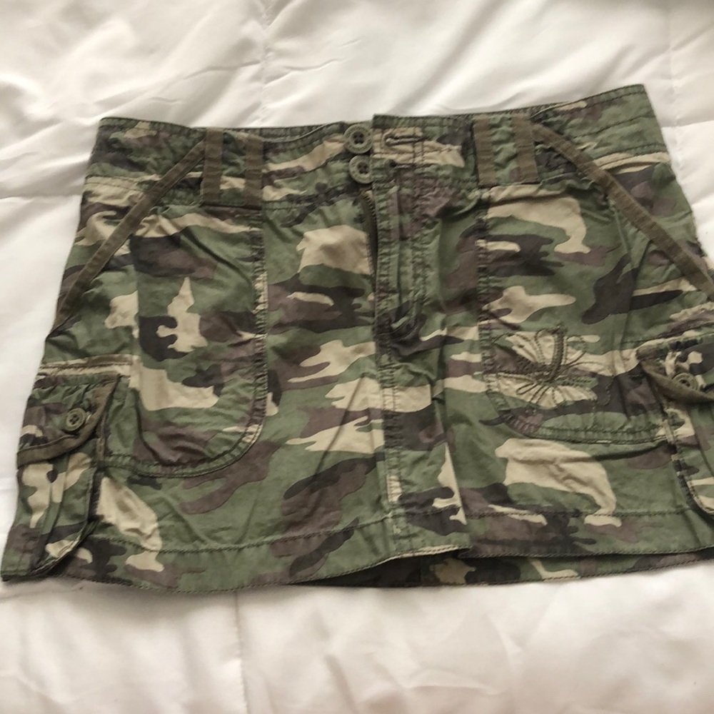 Camo mini skirt
